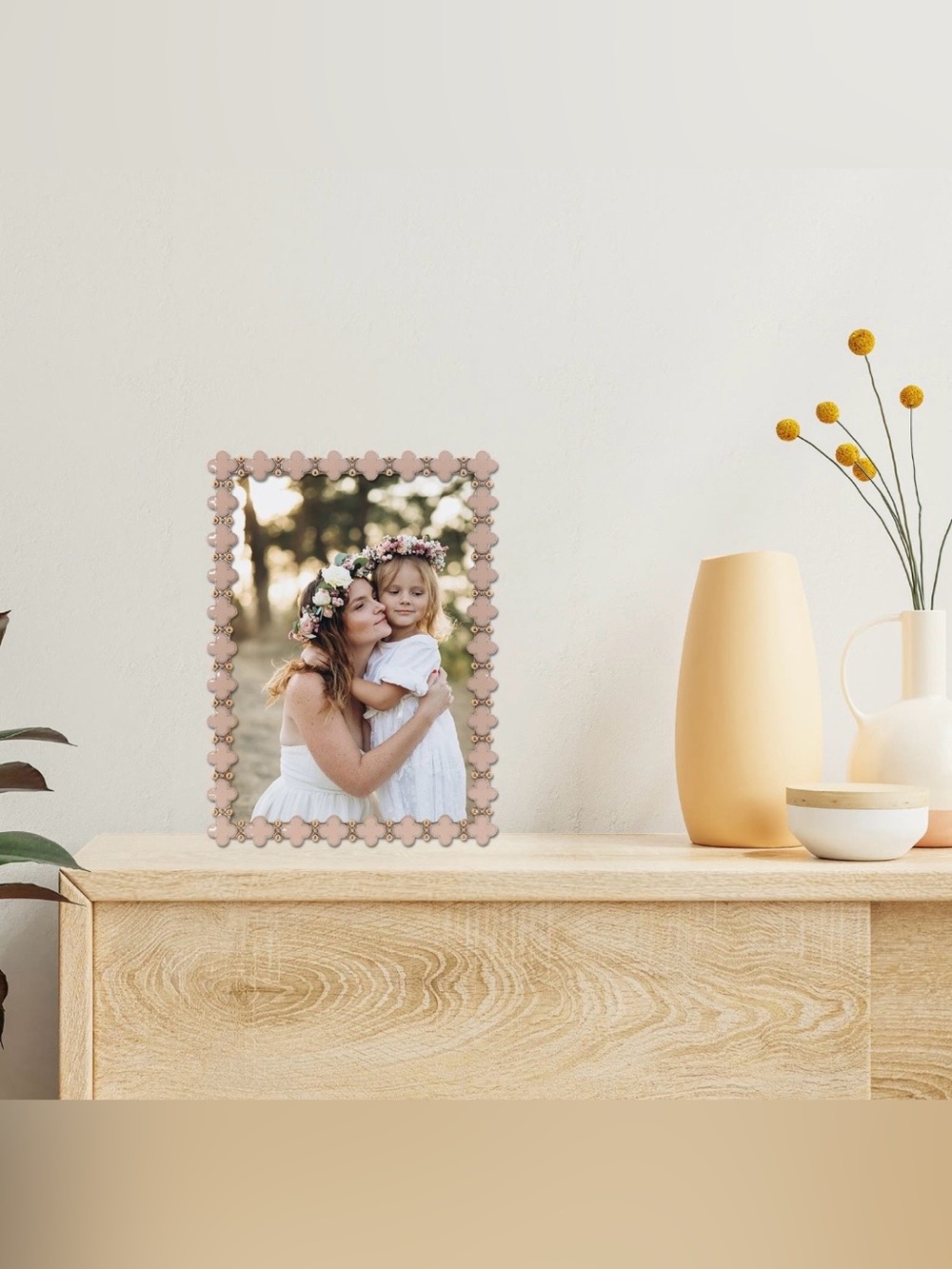 Lawrence Frames Pink Enamel Clover Picture Frame Pink/Gold 5” X 7” NWT